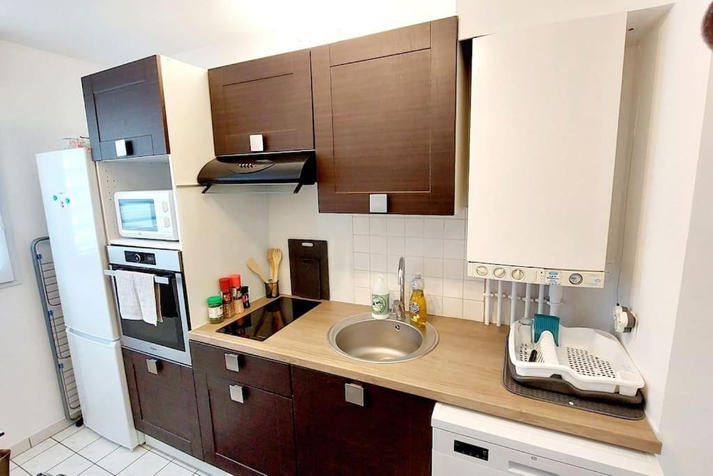 Cosy Home 2, 2 Chambres, 6 Personnes, 3 Min Gare, Parking Сержи Экстерьер фото